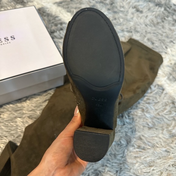 Guess over the knee boots - Picture 2 of 2